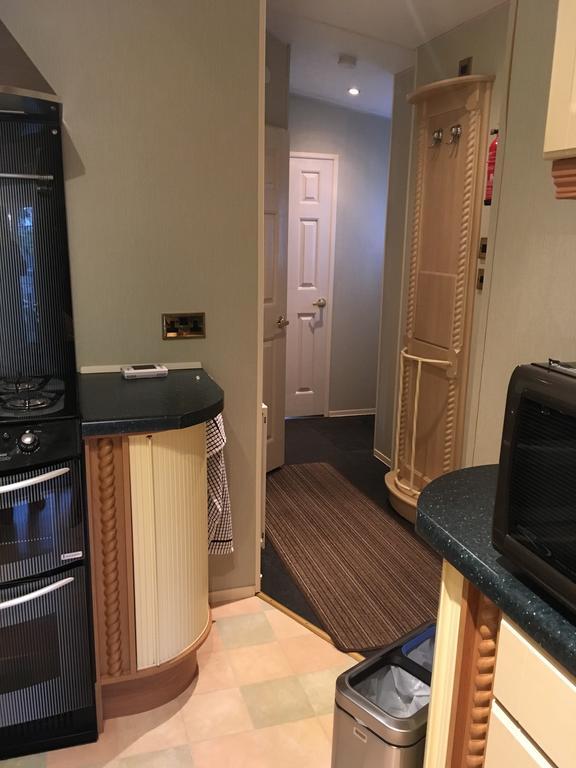 Rooms At Tarrareoch Bathgate Buitenkant foto