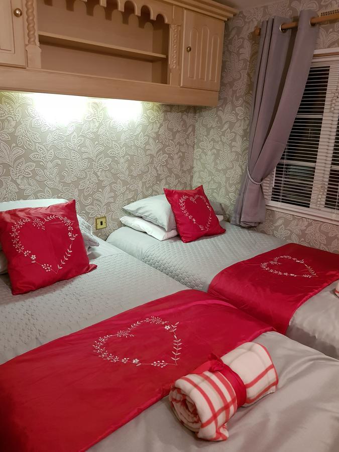 Rooms At Tarrareoch Bathgate Buitenkant foto